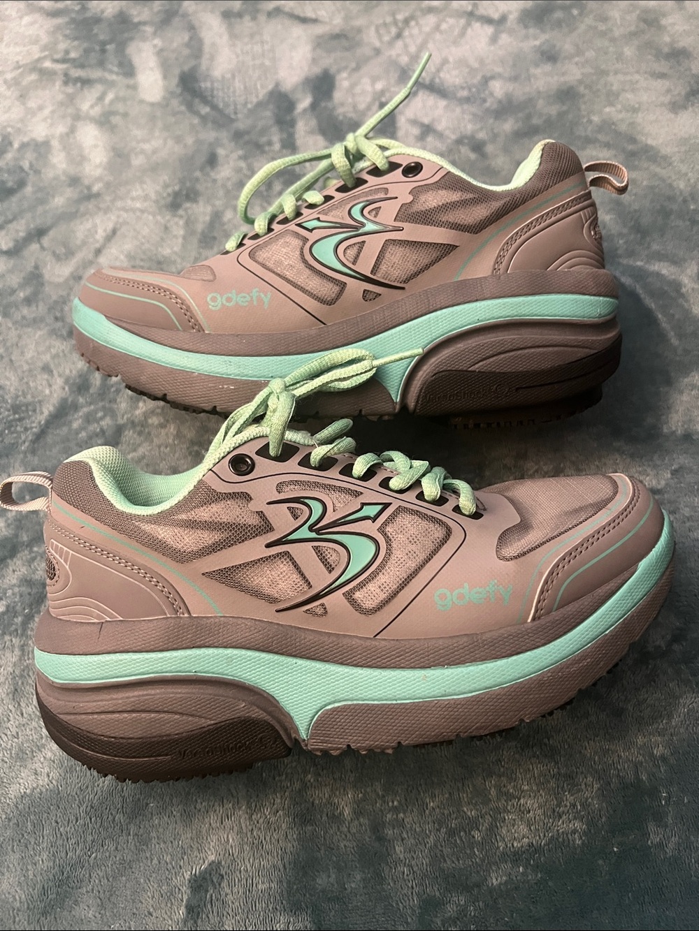 GDEFY women’s Grey and Mint Walking Sneakers size 6 used like new
